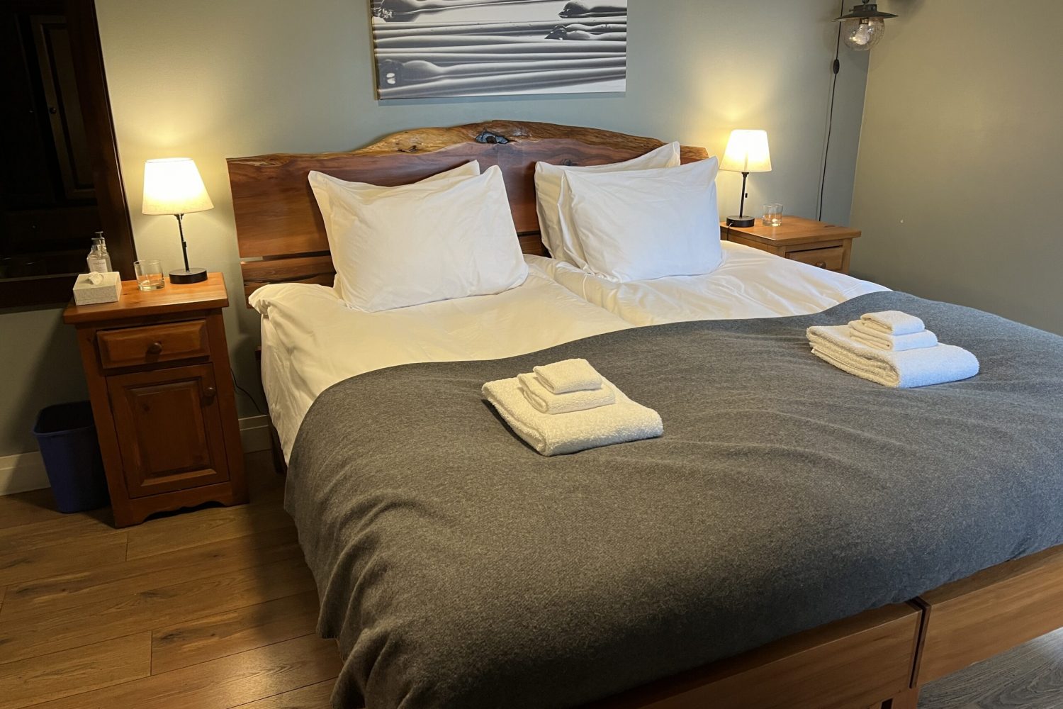 King using Scandinavian sleeping method.